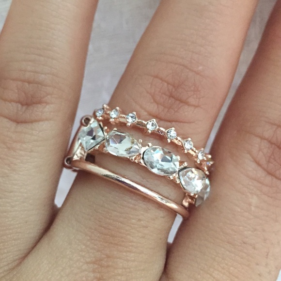 Ring - Picture 3 of 5